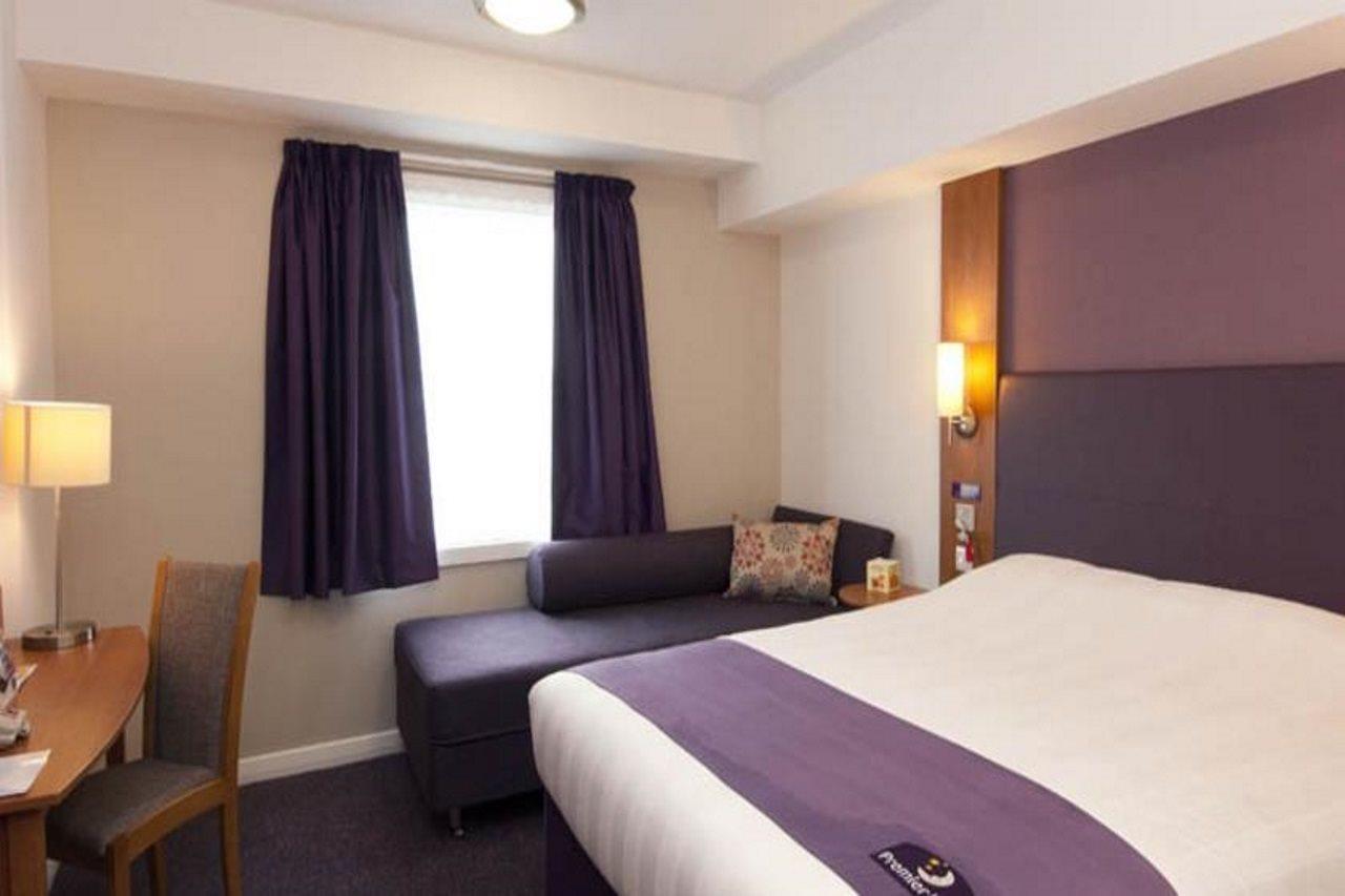 Premier Inn London Angel Islington Exterior photo