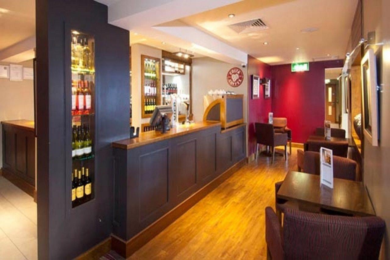 Premier Inn London Angel Islington Exterior photo