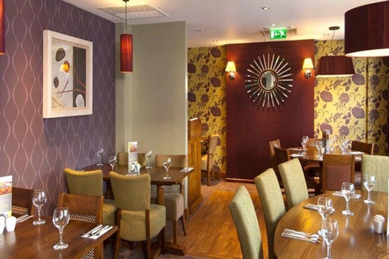 Premier Inn London Angel Islington Exterior photo