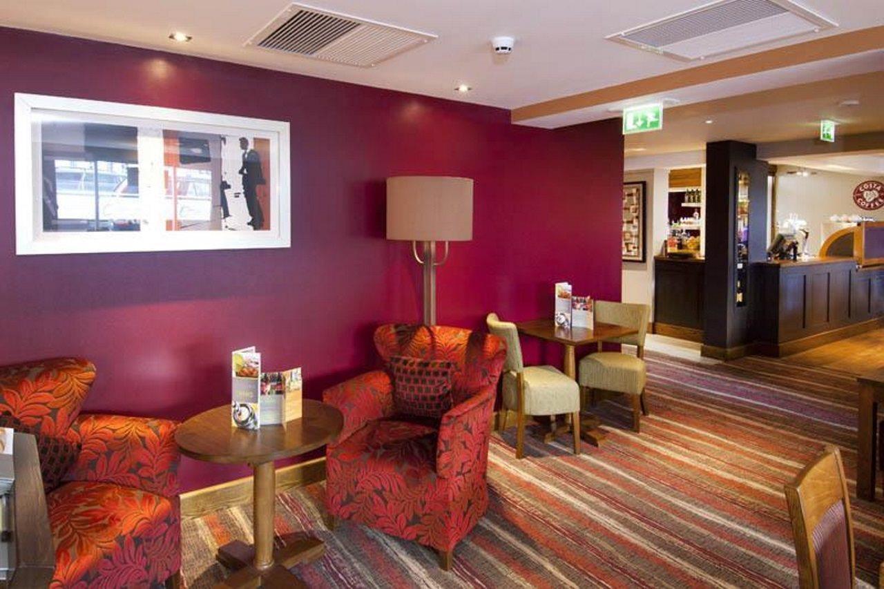 Premier Inn London Angel Islington Exterior photo