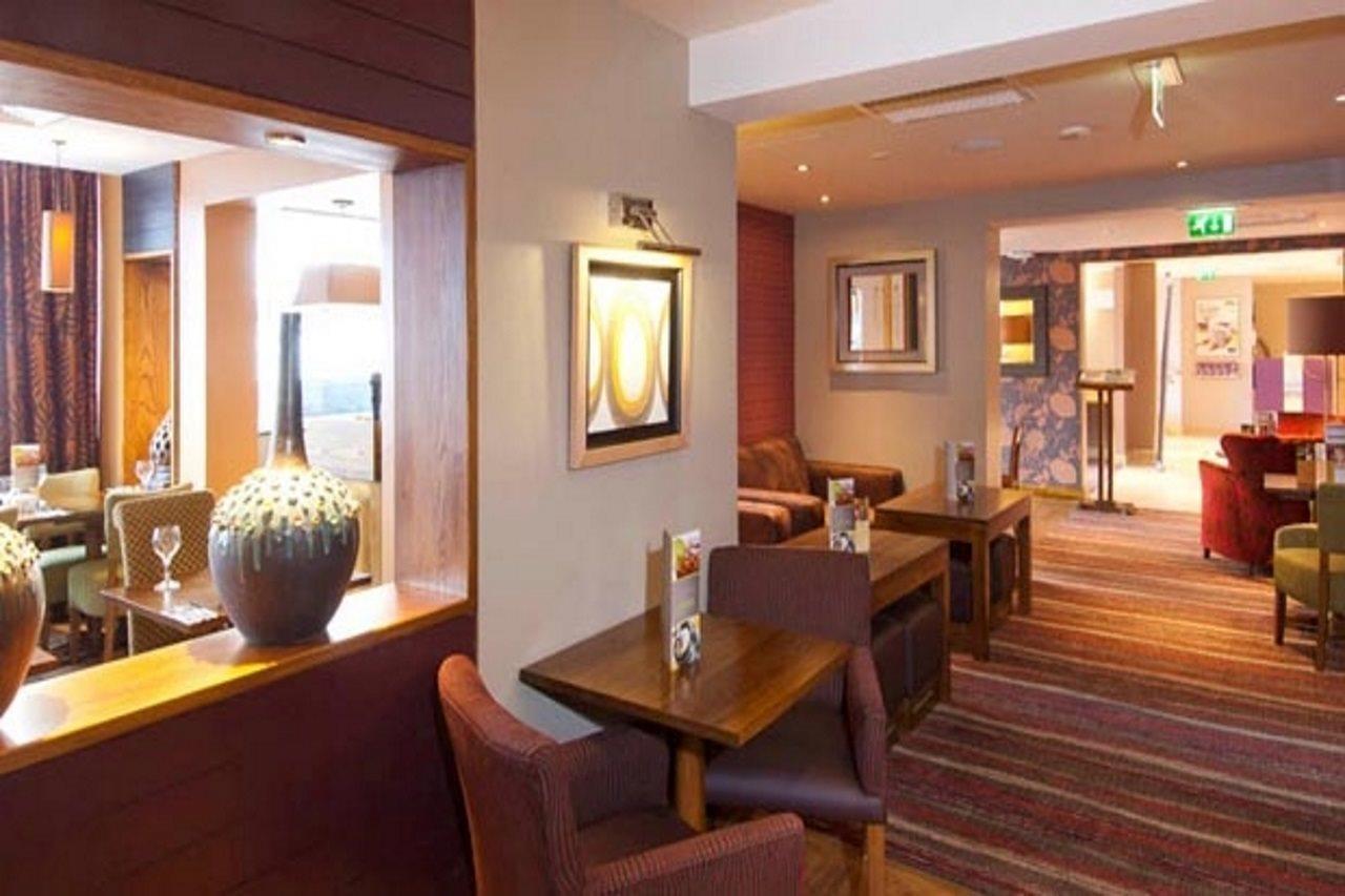 Premier Inn London Angel Islington Exterior photo